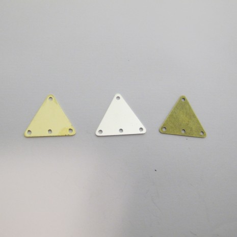 50 SEQUIN INTERCALAIRE TRIANGLES 19x17mm