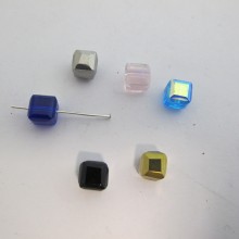 50 Glass cube 8mm color ab