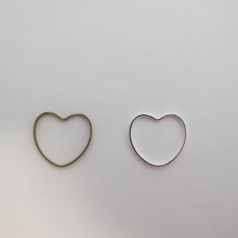 100 INTERCALAIRES COEUR 18X17MM