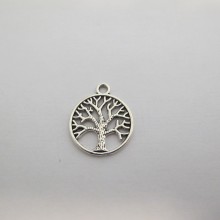 50 Tree of Life Pendant 24x20mm