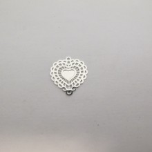 100 Laser cut heart stamp 16x14mm