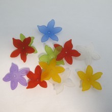 125 gm Plastic flower beads 27x25mm