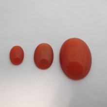 Cabochons œil de chat en verre rouge