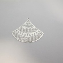 20 Laser Cut Fan Stamp 55x44mm