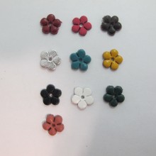 10 Leather flower stamps 13mm