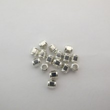 50 perles 6x6mm trou 3.20mm