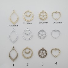 20 Metal weaving pendant