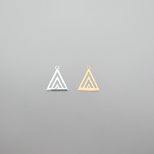 100 Estampes filigrane triangle 16x13mm