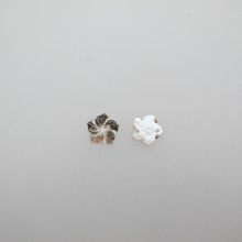 24 Spacers mother of pearl flowers 2 holes 11mm