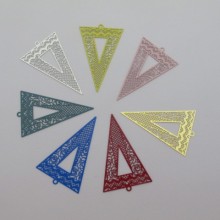 30 Estampes filigrane triangle 42x26mm