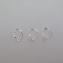 50 Pcs Attache Bélière De Boucle D'oreilles Ou Pendentifs Façon Tourbillon 25mm