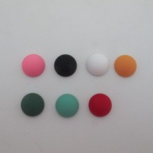 20 pcs Cabochons en plastique mat 20mm