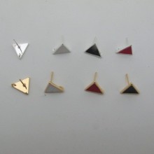 10 pcs Tiges avec anneau triangle 11mm