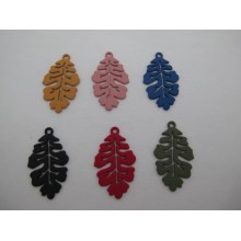 20 pcs pendentif feuilles en métal coloré Teinté 33x20mm