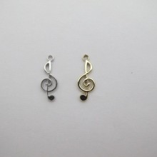 Pendentif note de musique 26x10mm - 50 pcs