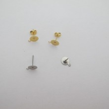 Flat glue-on ear studs with 8mm stainless steel fasteners