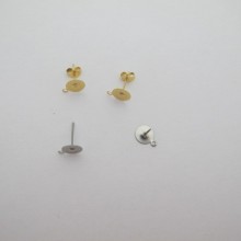 Flat glue-on ear studs with 8mm stainless steel fasteners