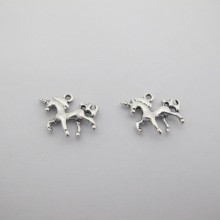 Pendentifs/breloques licorne en métal 20x18mm - 20 pcs