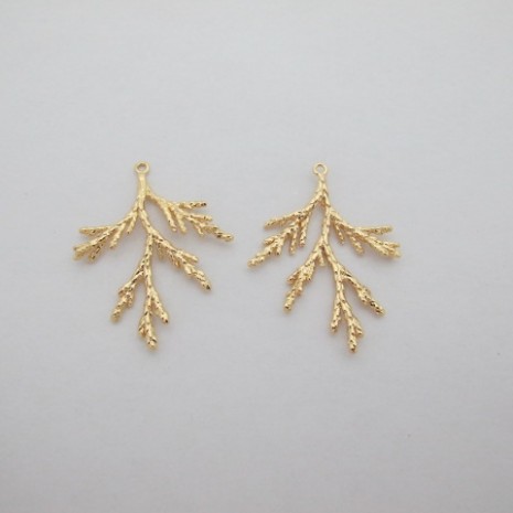 10 pcs pendentif feuilles 36x28mm Doré à l'or fin