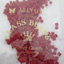 TL2040 MIYUKI TILA MATTE METALLIC BRICK RED 5x5x1.9mm - 50g