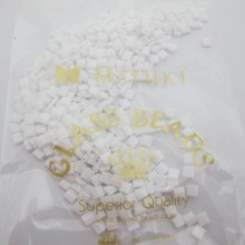 50 GRS TL0402 MIYUKI TILA 5X5X1.9MM White Opaque
