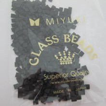 50 GRS TL0401F MIYUKI TILA 5X5X1.9MM MATTE BLACK