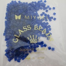 50 GRS TL0151MIYUKI TILA 5X5X1.9MM Transparent Cobalt