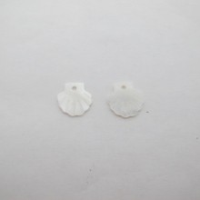 10 pcs Mother of Pearl Pendant 13mm