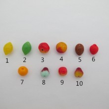 100 Glass beads small fruits 10-12mm