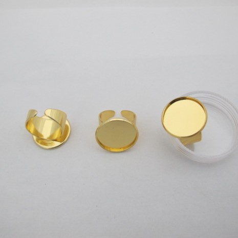 20 pcs Bague à rebord cabochon 20mm