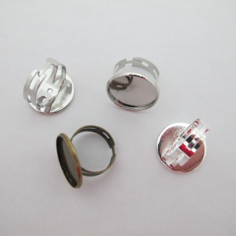 20 pieces Bague à rebord cabochon 20mm