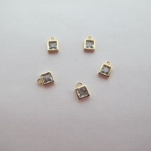 10 Pendentifs strass carré 4x6mm