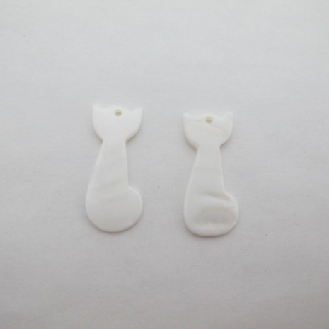 10 pcs Sequins chat Nacre 30x13 mm