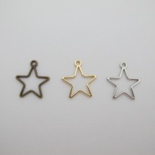 30 Metal Star Pendant 24x21mm