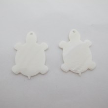 5 pcs Sequins Turtle Mother of Pearl 33x24mm