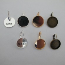 20 Pieces Boucle D'oreille Domeuses À Rebord Pour Cabochon 20mm/18MM