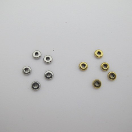 100 pcs perles rond plat 4x1.2x1.50mm en acier inoix