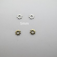 10 pcs perles étoile 6x1mm en acier inoix
