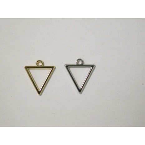 30 Pendentif triangles ajourés 18x11mm