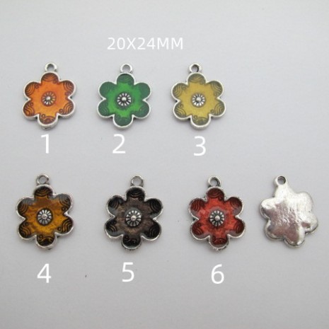 20 Pendentifs émaillé