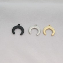 50 Horns Charms 16x15mm