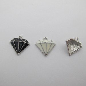 30 pcs diamond pendants 16x16mm in zamac