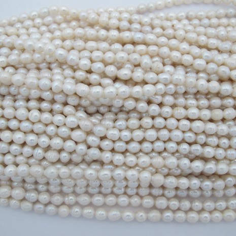 Olive freshwater pearl 6mm