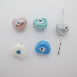 10 Ceramic beads heart eye 14mm