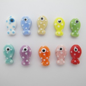 10 Ceramic fish beads 11x19mm