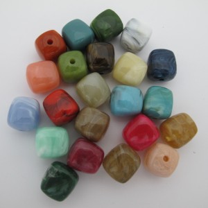 20 pcs Acrylic rounded cubes