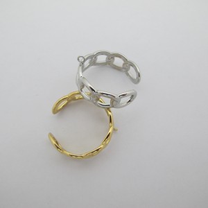 Bague avec anneau en acier inox