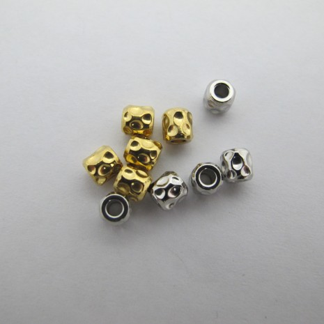 50 Dented beads, 4x4x2mm, stainless steel 50 Dented beads, 4x4x2mm, stainless steel