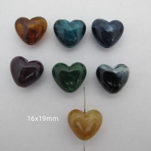 10 pcs Acrylic heart beads 16x19mm