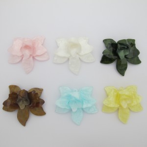 4 pcs Pendentifs en acrylique 24x21mm